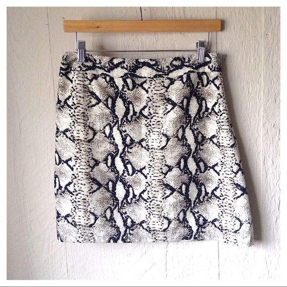 Tobi Love Sadie Western Snake Skin Print Skirt - Picture 2 of 4